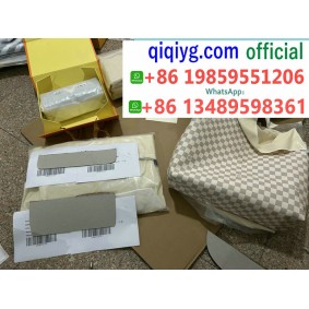 qiqiyg yupoo contact qiqiyg.com Fournisseur de dropshipping de vêtements en gros QQYG1240