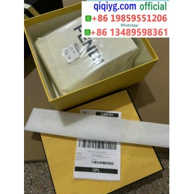 qiqiyg yupoo contact qiqiyg.com Fournisseur de dropshipping de vêtements en gros QQYG1310